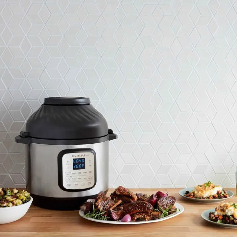 Airfryer og trykkkoker 11-i-1 5,7L 1500W