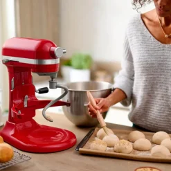 Artisan kjøkkenmaskin med bolleløft 5KSM60SPXEER 5,6L rød
