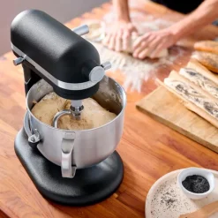 Artisan kjøkkenmaskin med bolleløft 5KSM70SHXEBK 6,6L cast iron black
