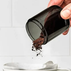 Brew manuell kaffekvern svart