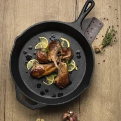 Cast iron støpejernspanne 30 cm 3,1L svart