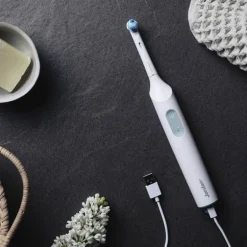 Clean Smile elektrisk tannbørste TB-100GY hvit
