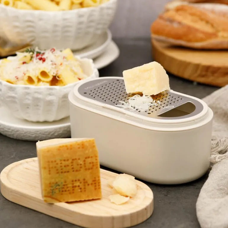 Container Grater rivjern m/beholder cashmere/bambus