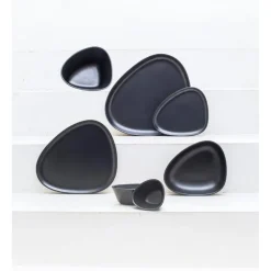 Curve Stoneware frokosttallerken 22x19 cm svart