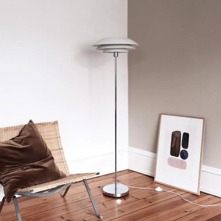 DL45 gulvlampe 146 cm hvit