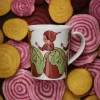 Elsa Beskow krus m/håndtak 28 cl Mrs Beetroot