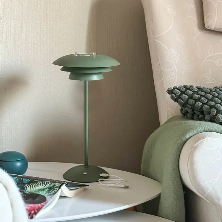 Epsilon Recharge portabel bordlampe 37 cm grønn