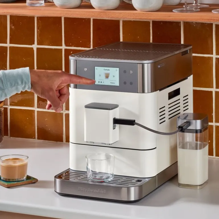 Espressomaskin helautomatisk KF7 porcelain white