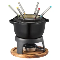 Foni fondue støpejern med treplate 18x18 cm 1,8L svart