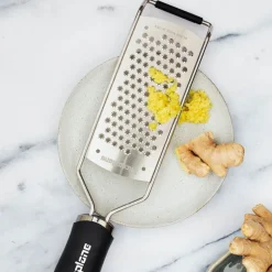 Gourmet Star Grater rivjern stjerneblad svart