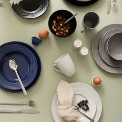Groovy tallerken 27 cm steintøy hvit
