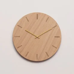 Light Oak veggklokke 38 cm lys eik m/gull viser