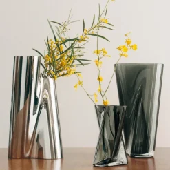 Lituus vase liten 18 cm røkfarget glass