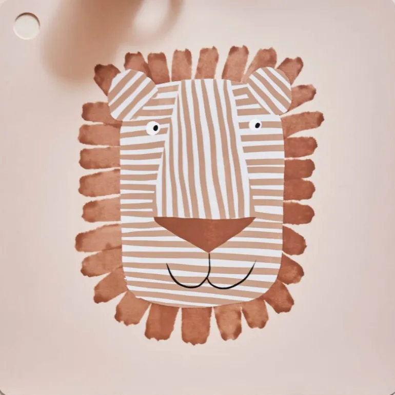 Lobo Løve bordbrikke 38 cm Caramel