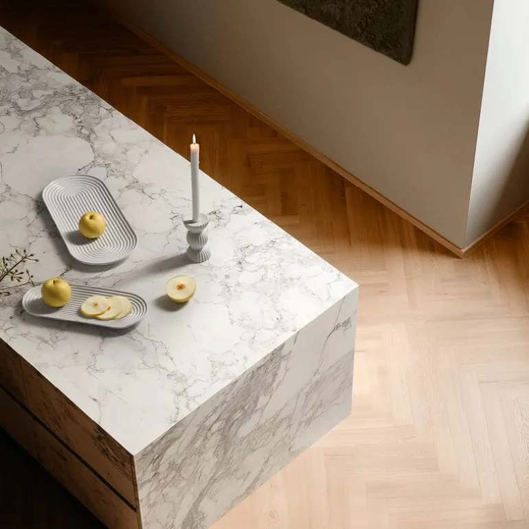 Lyngby Tura oval serveringsfat 34x14,5 cm hvit