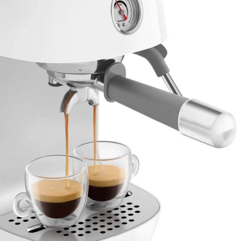 Manuell espressomaskin med Cold Brew ECF03 hvit