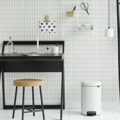 NewIcon pedalbøtte 12L hvit
