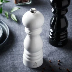 Paris U Select pepperkvern 18 cm hvit