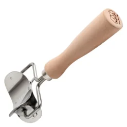 Pastakutter rund 5,4 cm rustfritt stål/tre
