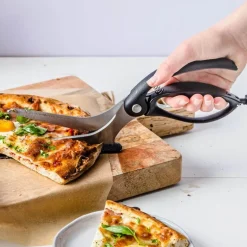 Pizzasaks 32 cm svart/stål