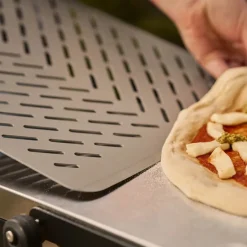 Pizzaspade perforert 30 cm valnøtt