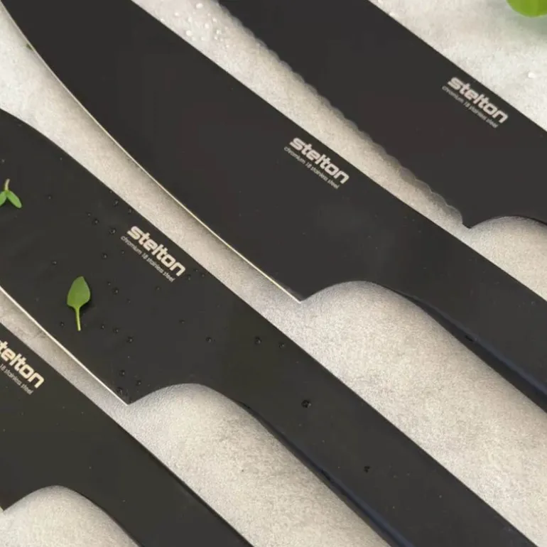 Pure Black knivsett 4 stk svart