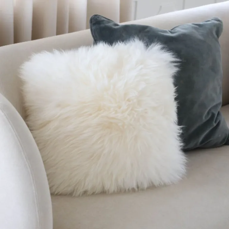 Pute new zealand saueskinn 40x40 cm ivory