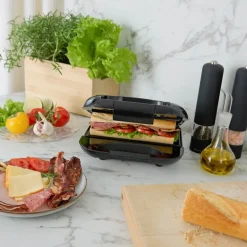 Sandwichgrill SG400 22x12cm 750W svart