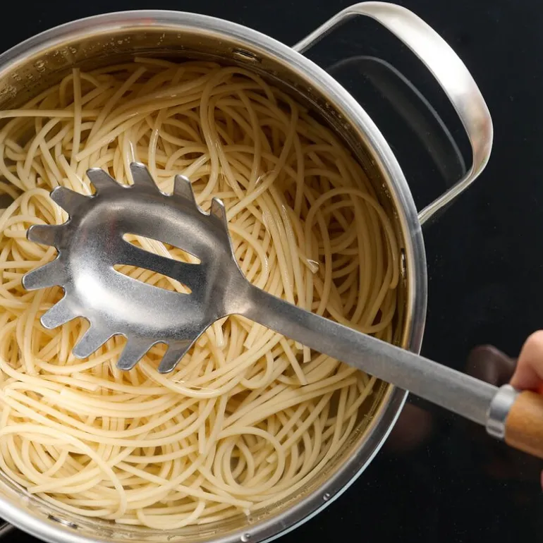 Signerat spagettiøse 32,5 cm akasie