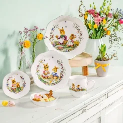 Spring Fantasy Flower Meadow serveringskål 65 cl grønn/hvit