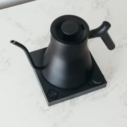 Stagg EKG Pro vannkoker med termostat 0,9 L matt svart