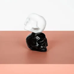 Still Life skull lyslykt 8,5 cm svart