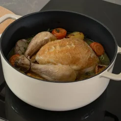 Støpejernsgryte 24 cm 3,8L sand