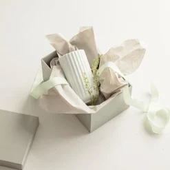Vase i porselen 10,5 cm hvit