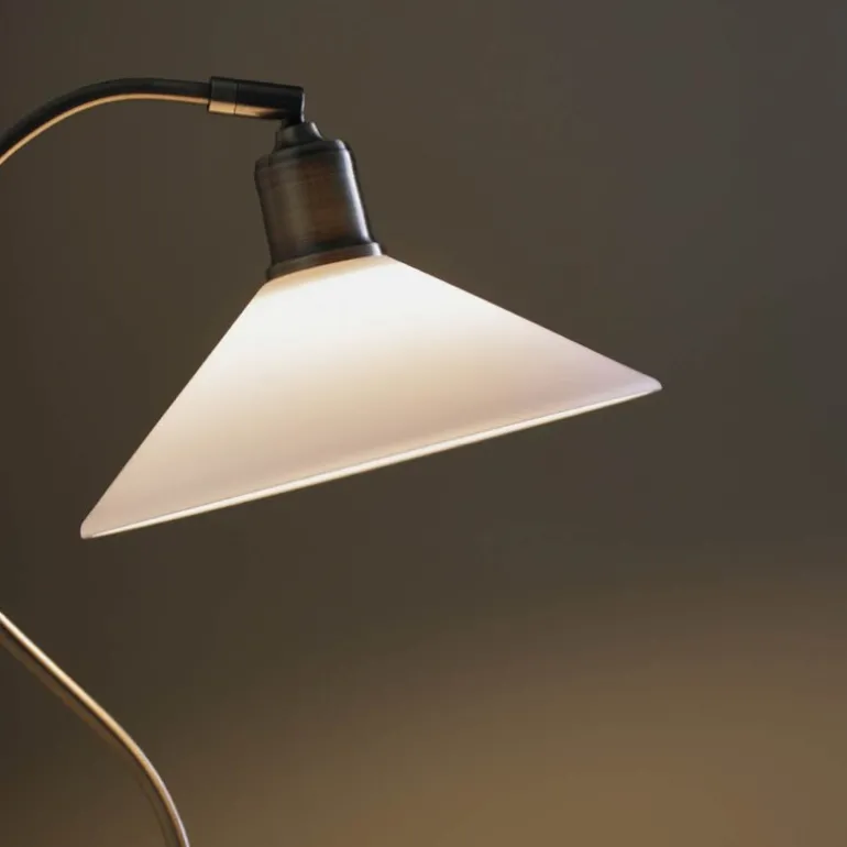 Vela bordlampe 49 cm antique messing/hvit